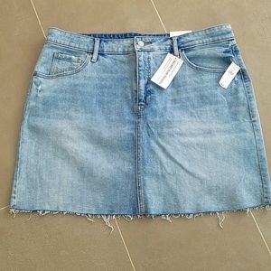 NWT Denim Distressed Skirt Old Navy